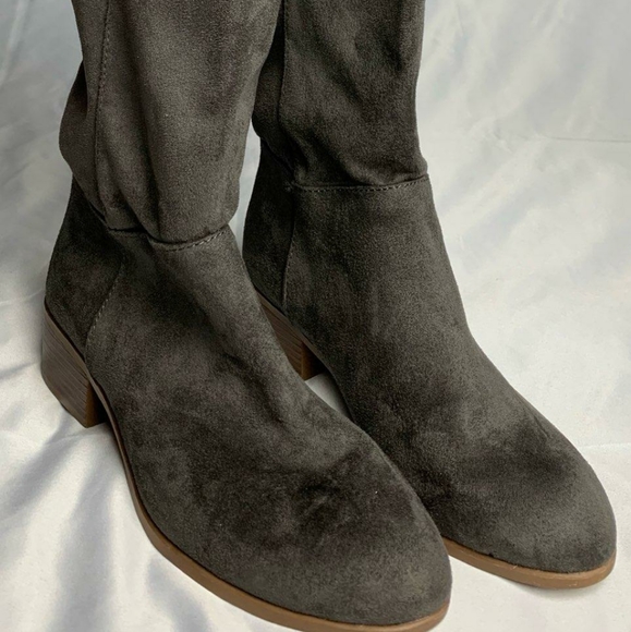 Boots - Picture 2 of 2